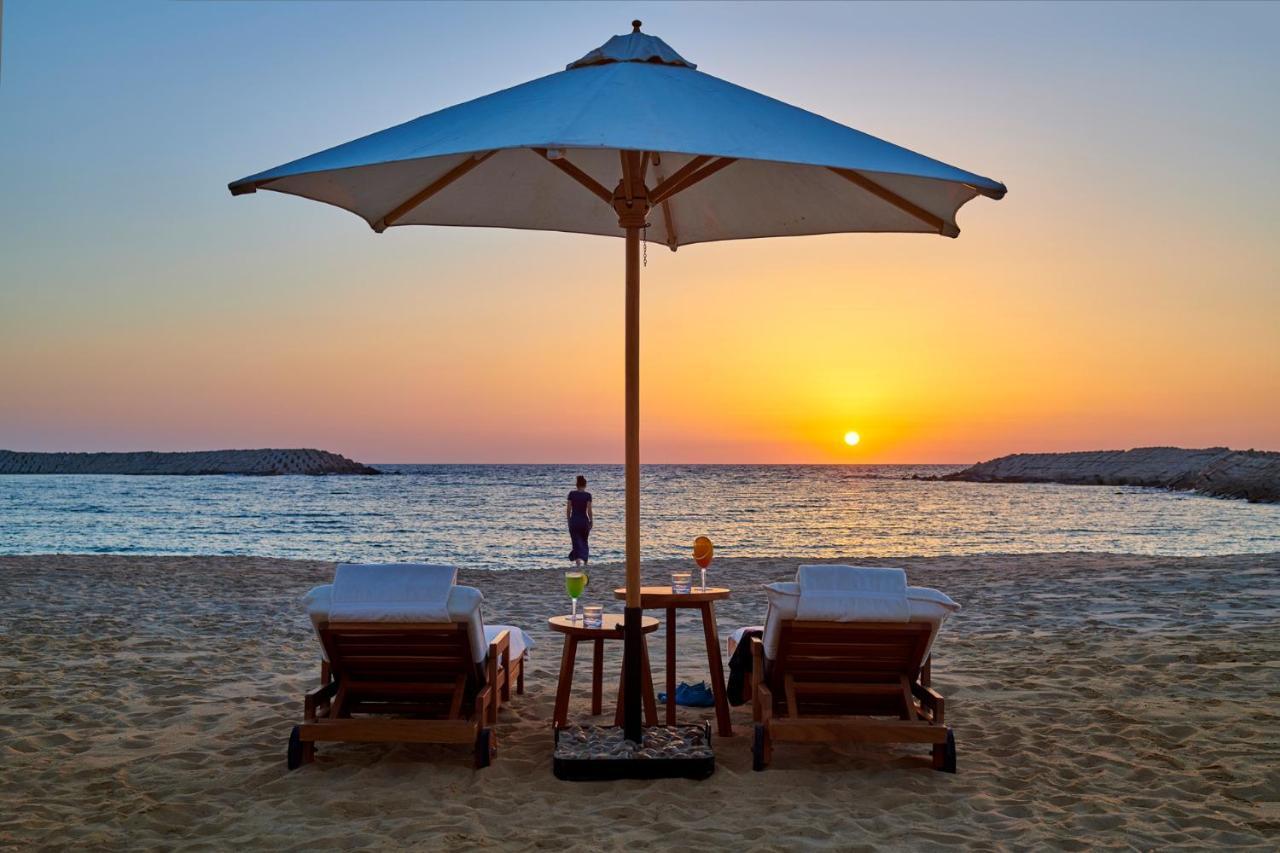 Four Seasons Hotel Alexandria At San Stefano Esterno foto Sunset at the beach