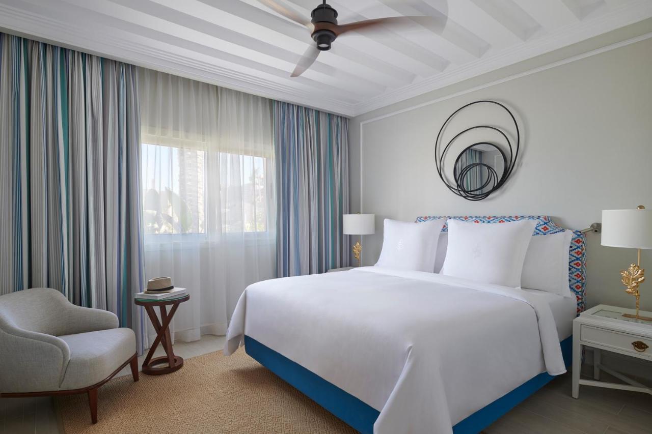 Four Seasons Hotel Alexandria At San Stefano Esterno foto A bedroom at the hotel