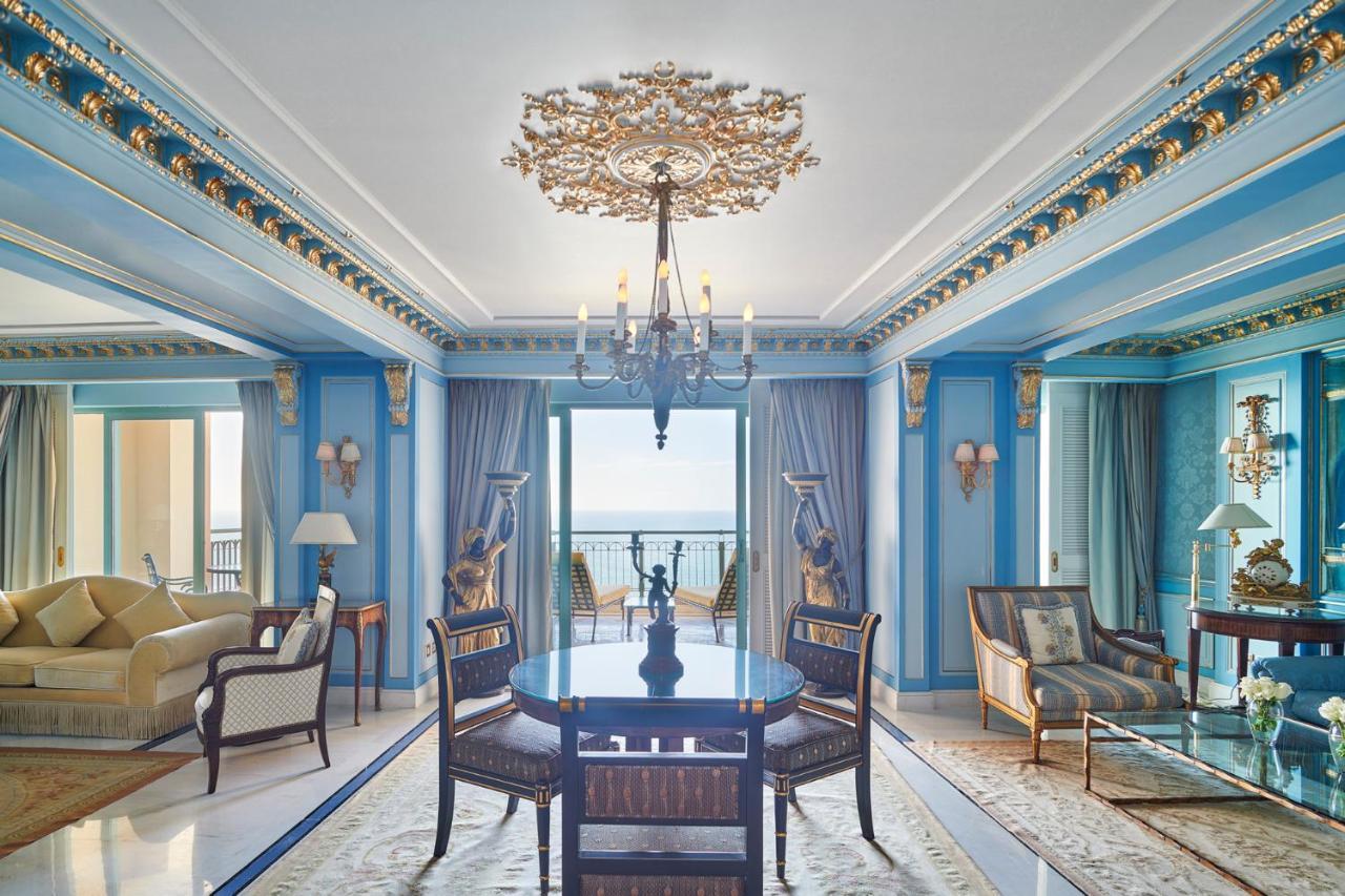 Four Seasons Hotel Alexandria At San Stefano Esterno foto The interior of a suite at the Atlantis Paradise Island