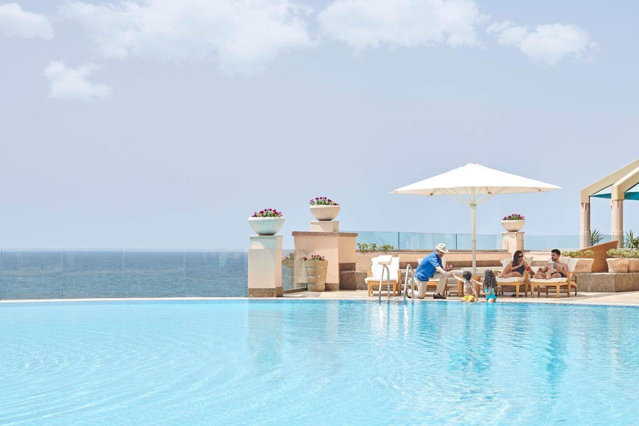 Four Seasons Hotel Alexandria At San Stefano Esterno foto The pool at the Westin Palace, Athens